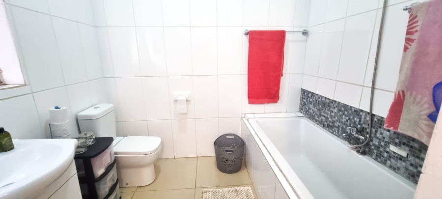 3 Bedroom Property for Sale in Schoemansville North West